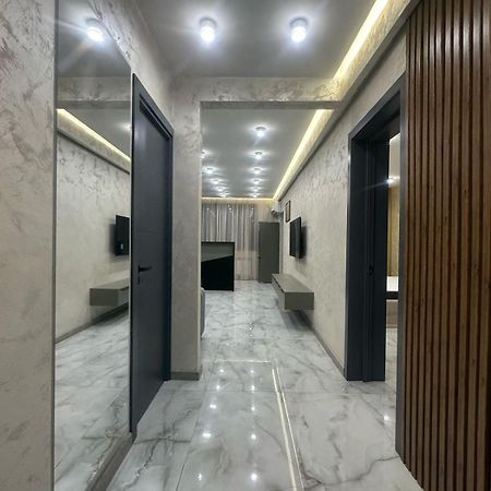 Luxuary Spacious 1Bedroom Apt,Centre 耶烈万 外观 照片