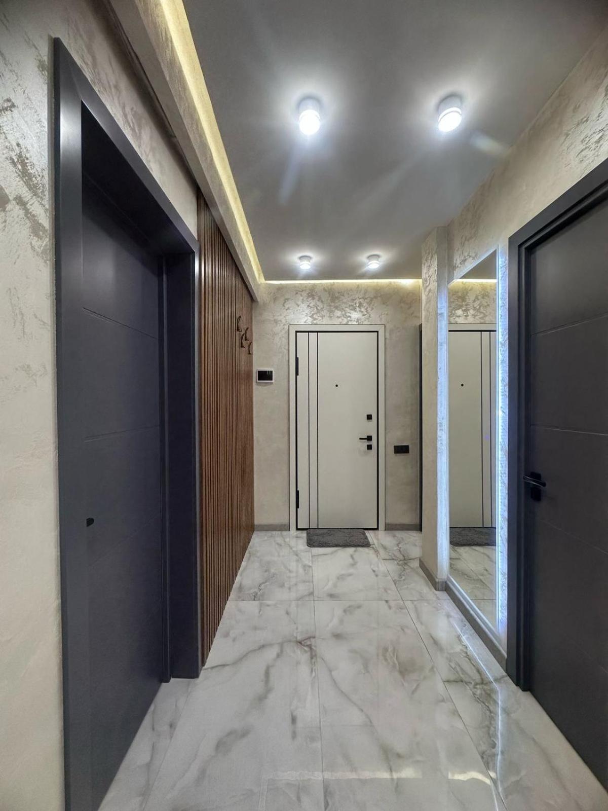 Luxuary Spacious 1Bedroom Apt,Centre 耶烈万 外观 照片