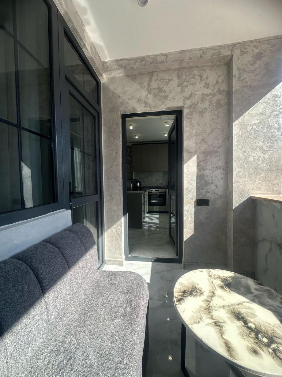 Luxuary Spacious 1Bedroom Apt,Centre 耶烈万 外观 照片