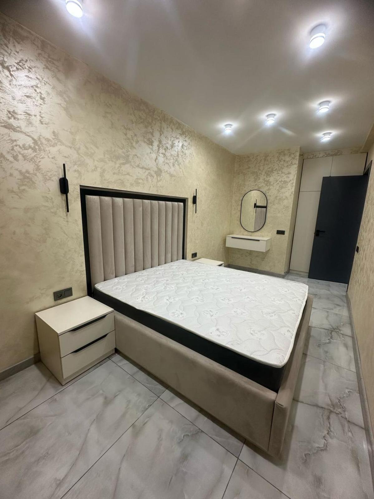 Luxuary Spacious 1Bedroom Apt,Centre 耶烈万 外观 照片