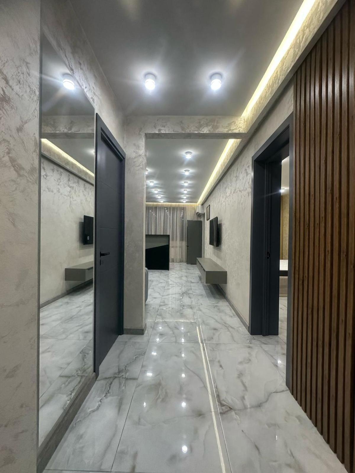 Luxuary Spacious 1Bedroom Apt,Centre 耶烈万 外观 照片