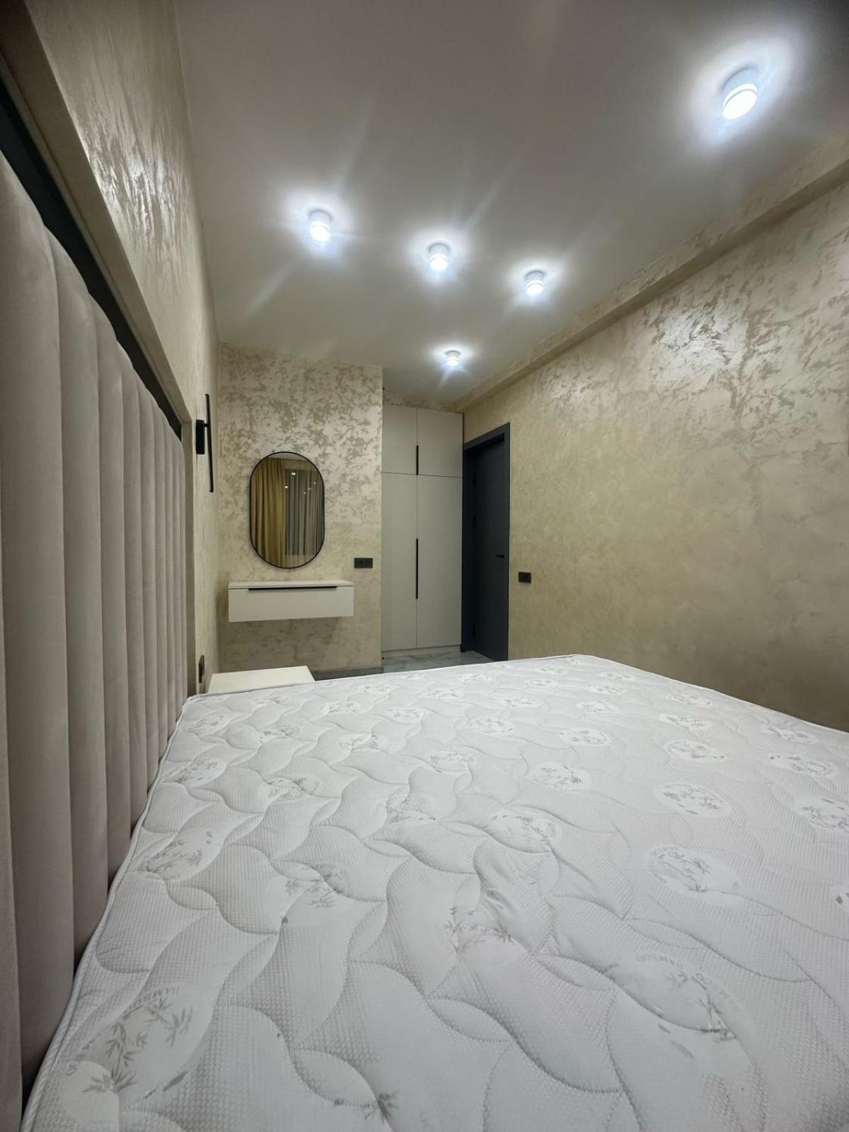 Luxuary Spacious 1Bedroom Apt,Centre 耶烈万 外观 照片