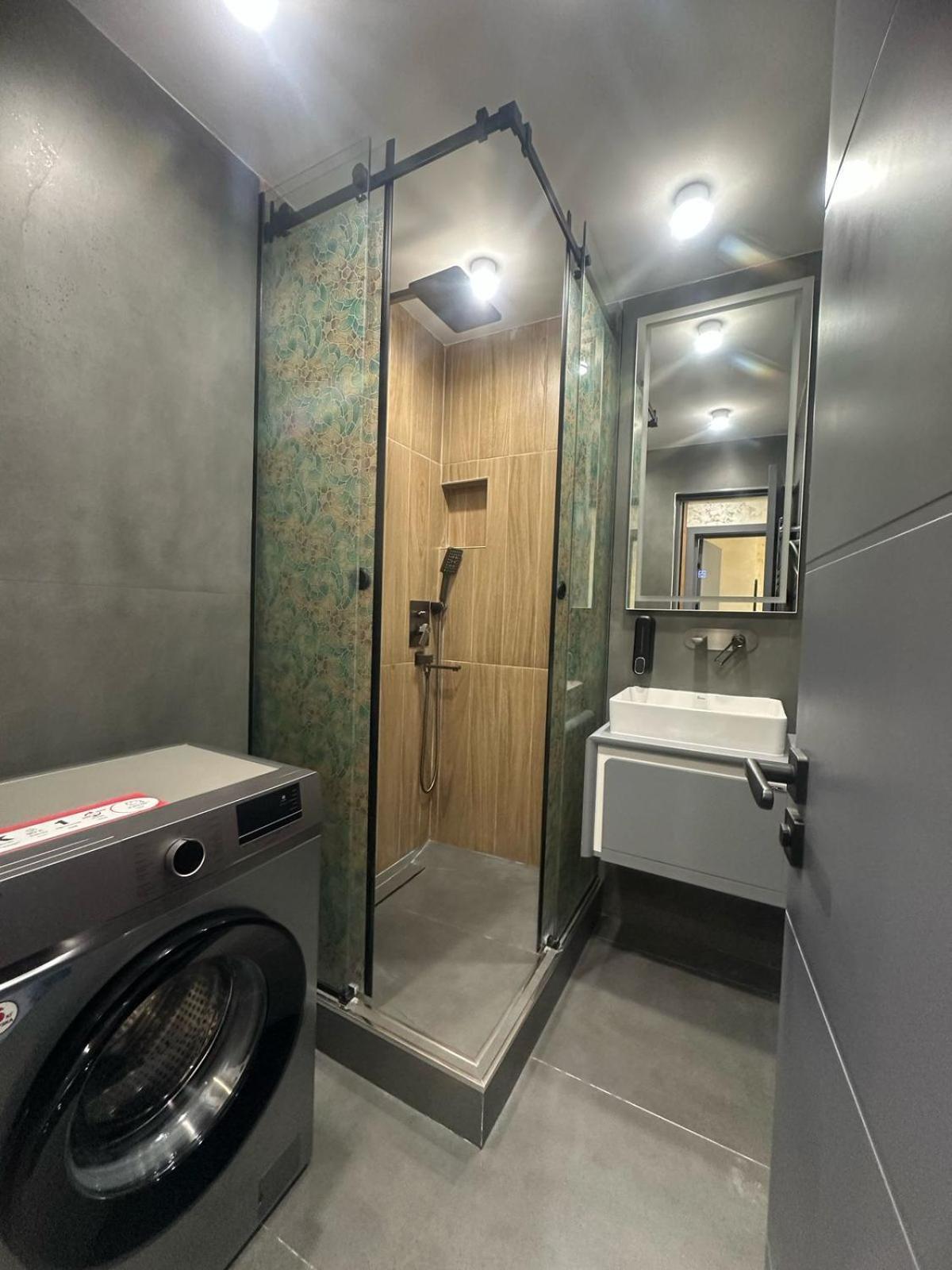 Luxuary Spacious 1Bedroom Apt,Centre 耶烈万 外观 照片